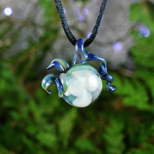 Lampwork Organic Nature Glass Jewelry // Borosilicate Glass // Boro Pendant // Glass Necklace // White Flower, Blue Detail // Z314