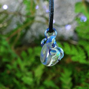 Lampwork Organic Nature Glass Jewelry // Borosilicate Glass // Boro Pendant // Glass Necklace // White Flower, Blue Detail // Z314